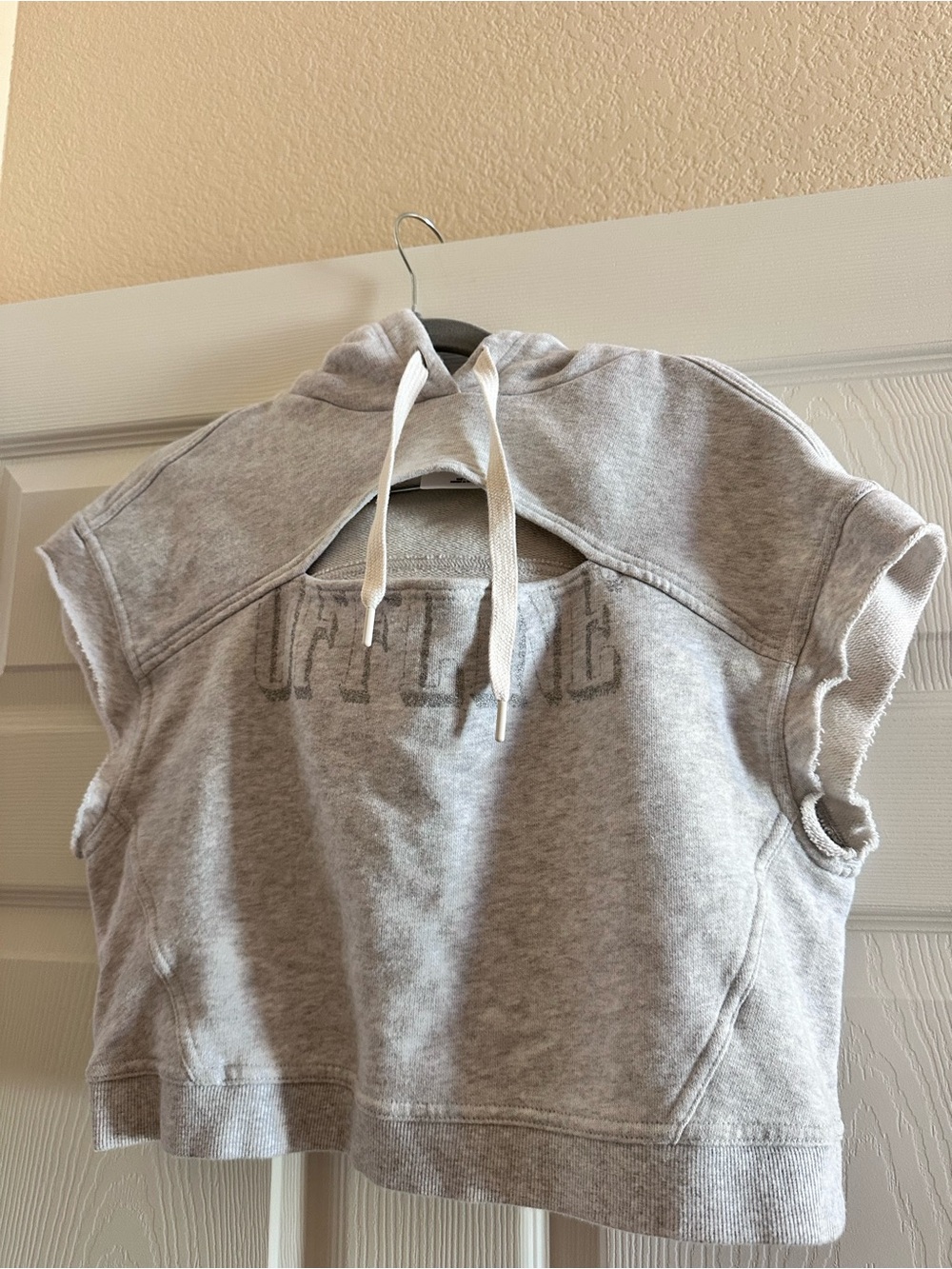 Cropped Light Gray Sleeveless Hoodie Muscle Tee - Women's Casual Top
